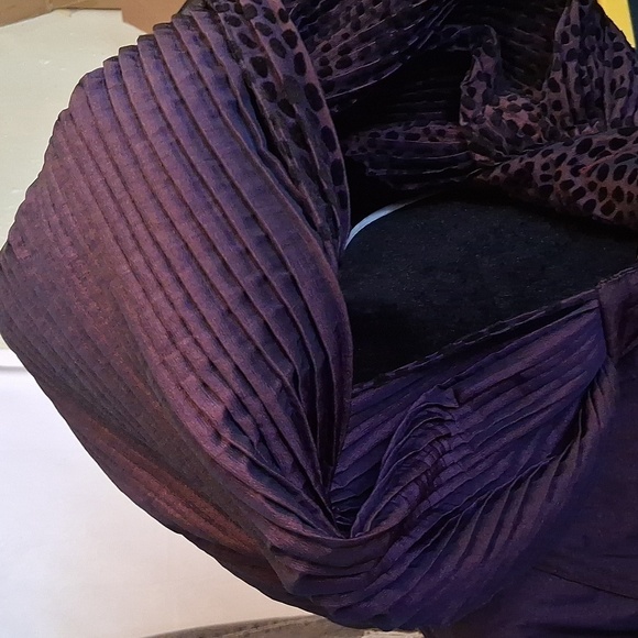 Mycra Pac Now Reversible Hooded Coat with Button Detail Size 2 - Picture 7 of 16